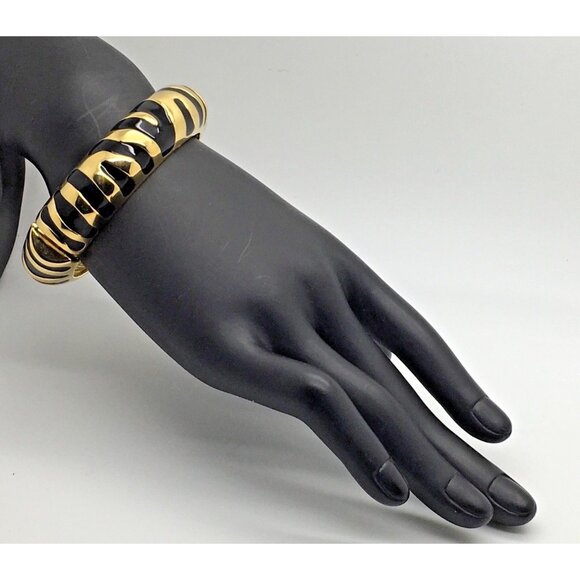 Joan Rivers Hinged Bracelet Clamper Black Gold Animal Print  Stripe  7 “ Chunky - Picture 5 of 5